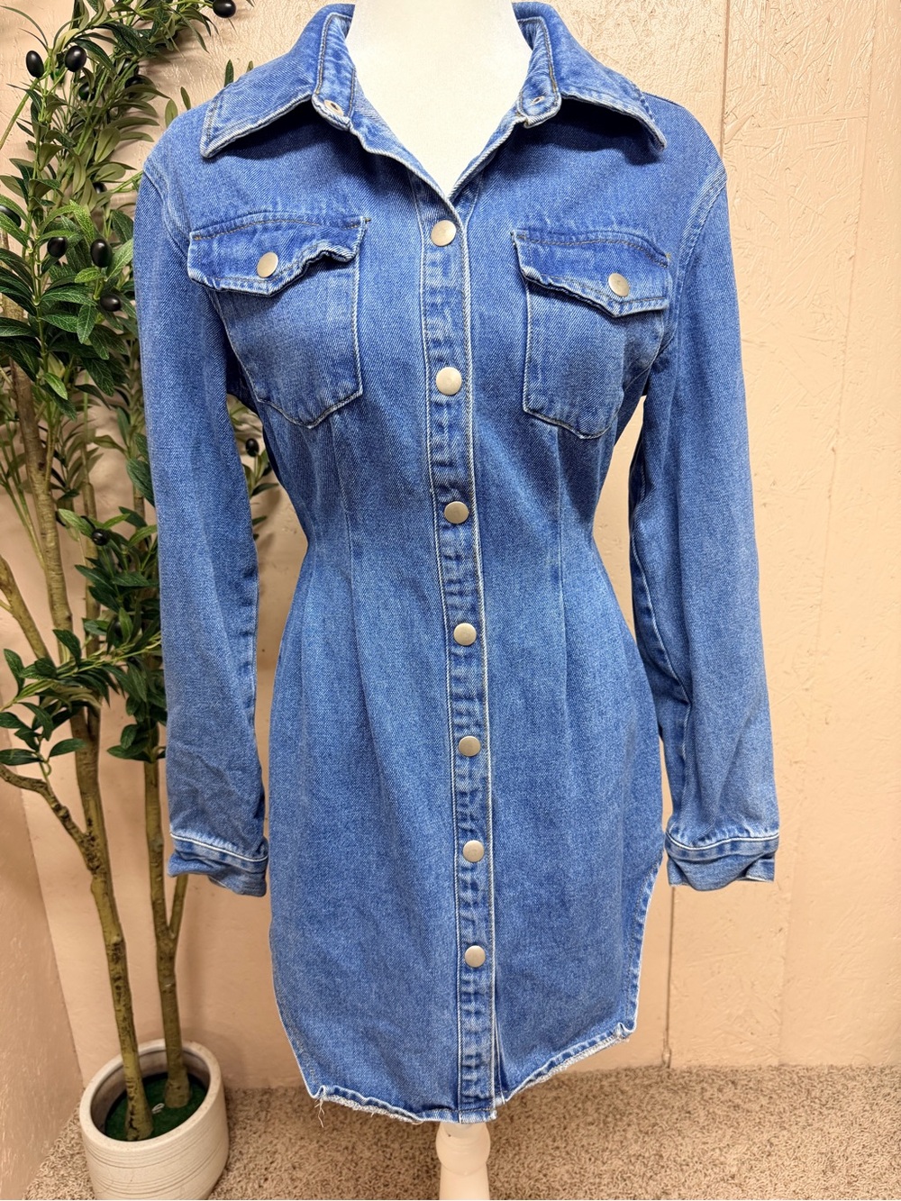 PrettyLittleThing Blue Denim Long Sleeve Button-Front Dress